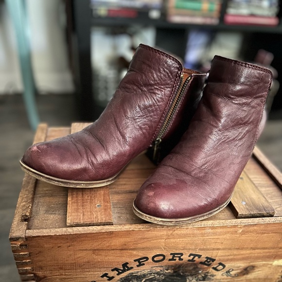 Lucky Brand Ankle Booties 9 - Picture 2 of 7